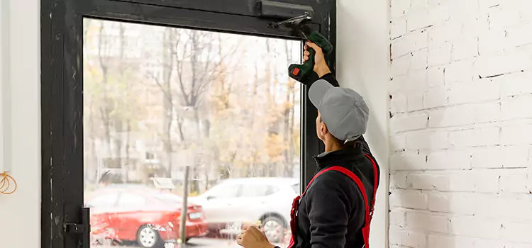 Comprehensive Door Closer Services in Sainte-Catherine-de-la-Jacques-Cartier, QC