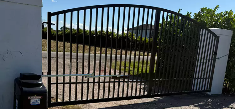 Driveway Fence Repair Sainte-Catherine-de-la-Jacques-Cartier