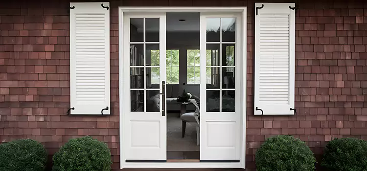French Door Restoration Sainte-Catherine-de-la-Jacques-Cartier