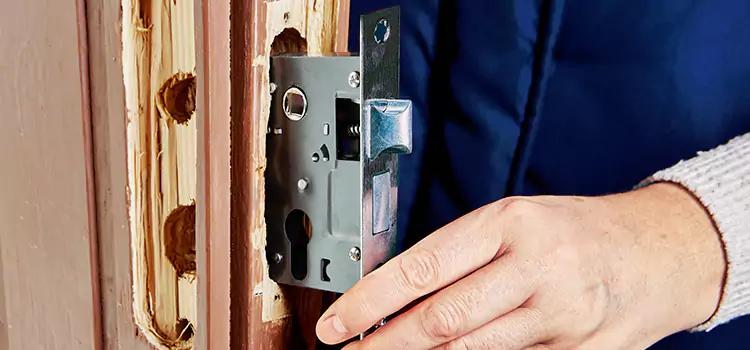 Garage Door Lock Replacement Sainte-Catherine-de-la-Jacques-Cartier